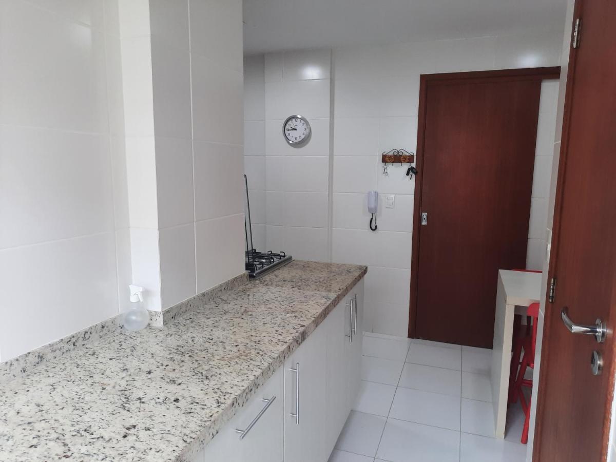 Apartamento Acolhedor Na Praia Do Forte 카보프리우 외부 사진